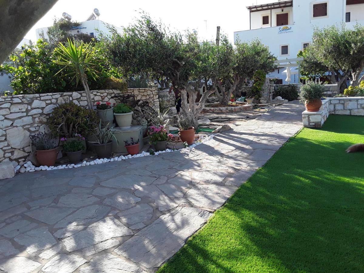Sunset Studios And Apartments For Adults Over 21 Only Naousa  Exterior foto