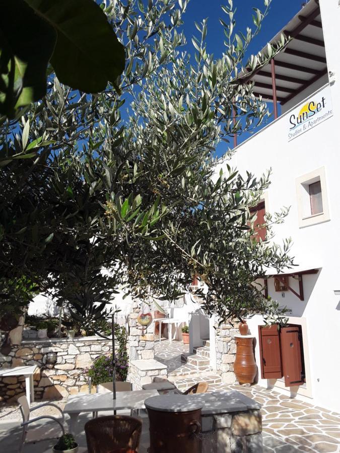 Sunset Studios And Apartments For Adults Over 21 Only Naousa  Exterior foto