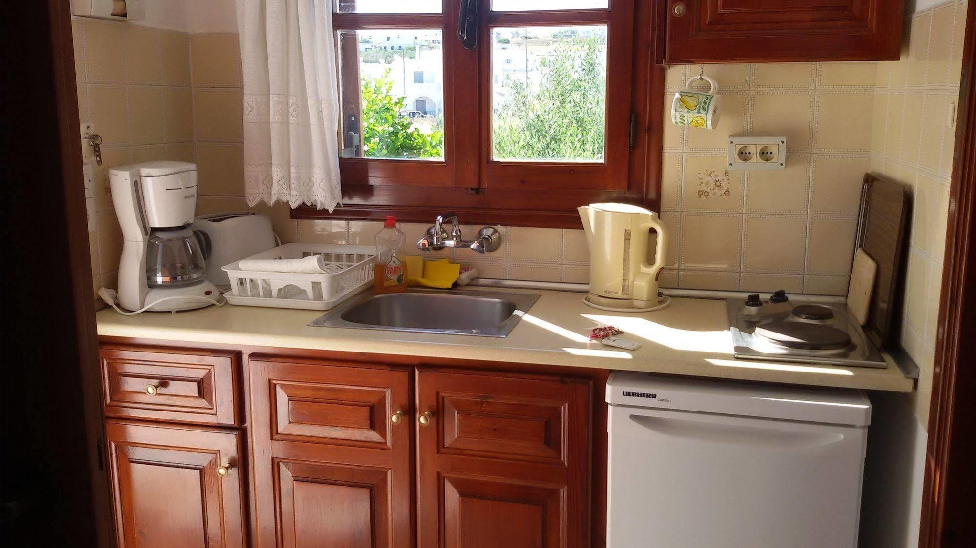Sunset Studios And Apartments For Adults Over 21 Only Naousa  Exterior foto